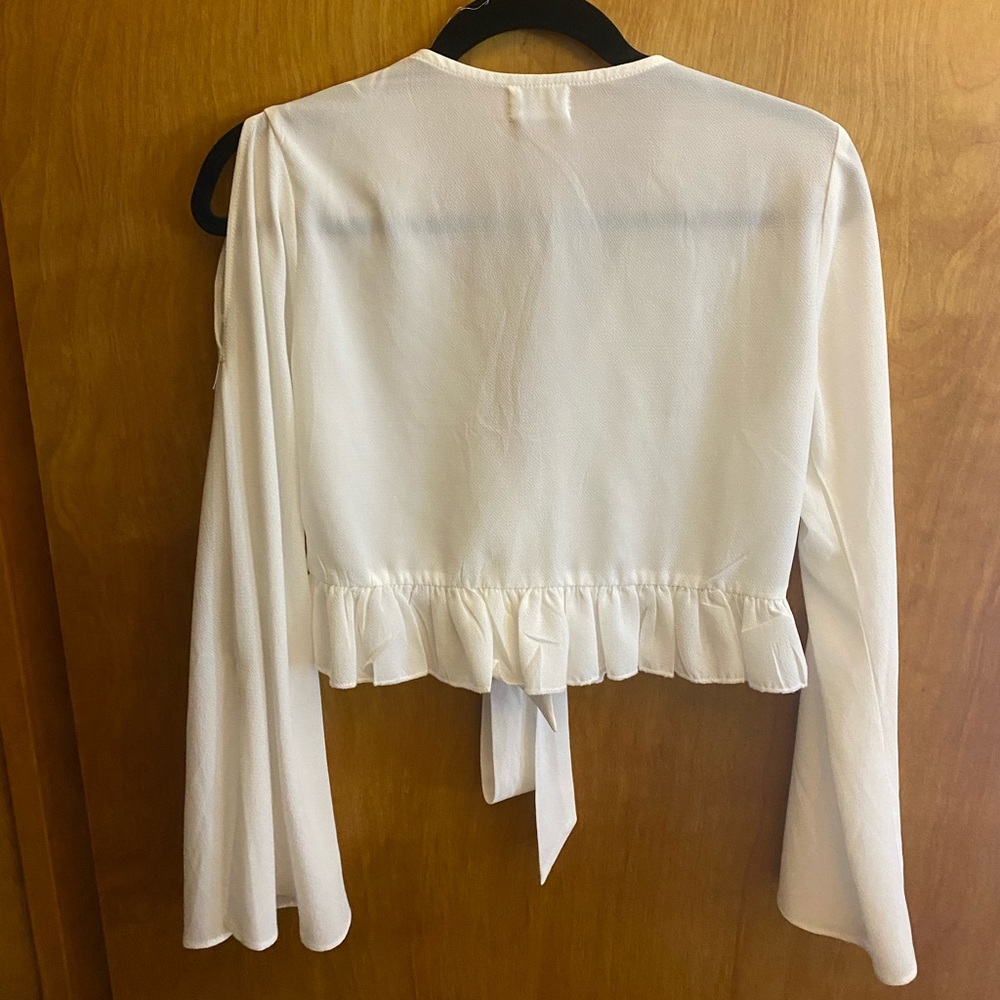 LF Ruffle Crop Top - Picture 2 of 2